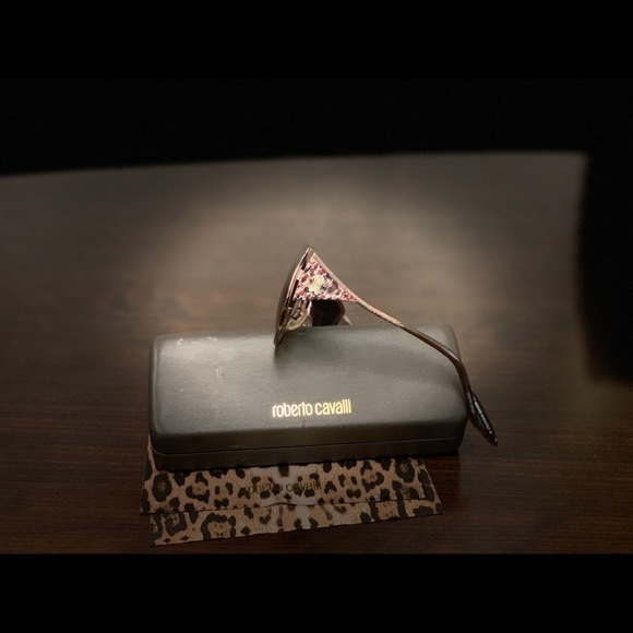 Authentic Roberto Cavalli Women’s Sunglasses - Picture 5 of 8